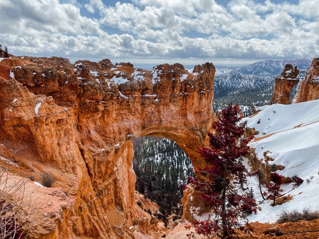 5 Best US National Parks for Winter RV, Campervan, Motorhome, Caravan, Travel, Feet Do Travel, Mount Rainier National Park, Washington, Bryce Canyon National Park, Utah, Shenandoah National Park, Virginia, Apostle Islands National Lakeshore, Wisconsin, Glacier National Park, Montana, St Mary Campground and Apgar Campground