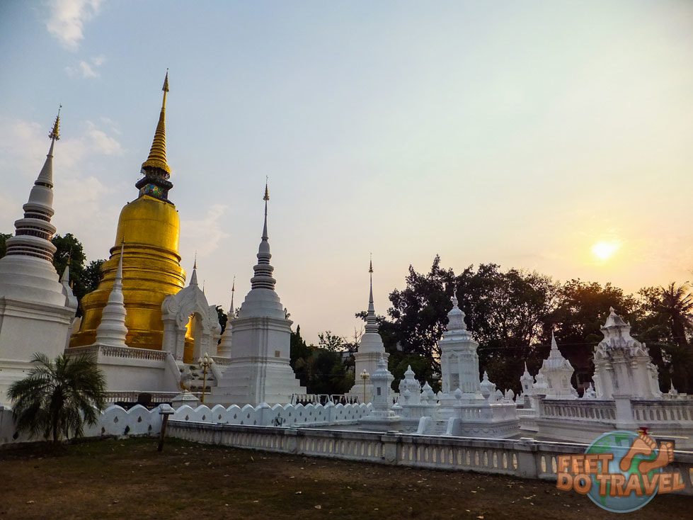 My Chiang Mai – 10 Awesome Things to do in North Thailand, Songkran, Old City, Doi Suthep, Temple Tour, Thailand the new Siam, Wat Pra Singh, chat with a Buddhist monk at Wat Suan Dok Temple, Cat Café, Grand Canyon, Muay Thai Boxing, Thai Massage by the Blind, Sunday Walking Market, Feet Do Travel