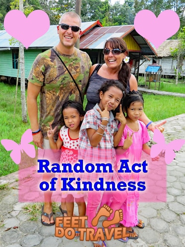 Today's world can seem cold, without heart and harsh at times... but there are things you can do to make it a better place and put a smile on peoples faces and these gestures don't have to be huge or over extravagant. See how FeetDoTravel rose to the challenge of a Random Act of Kindness.