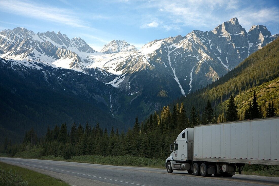 7 Best Countries to Work as a Truck Driver, Australia, Norway, USA, Canada, Sweden, Switzerland, Netherlands, Feet Do Travel