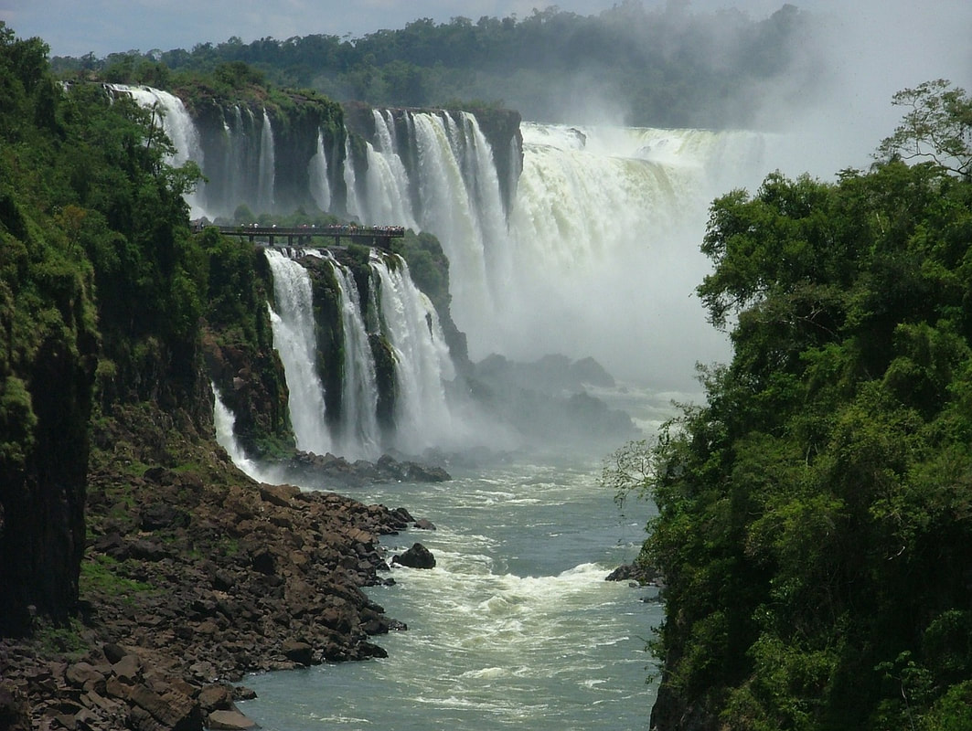 Top 5 things to do in Brazil, Rio Carnival, Rio di Janero, Iguazu Falls, Christ the Redeemer, Sugarloaf Mountain, Feet Do Travel